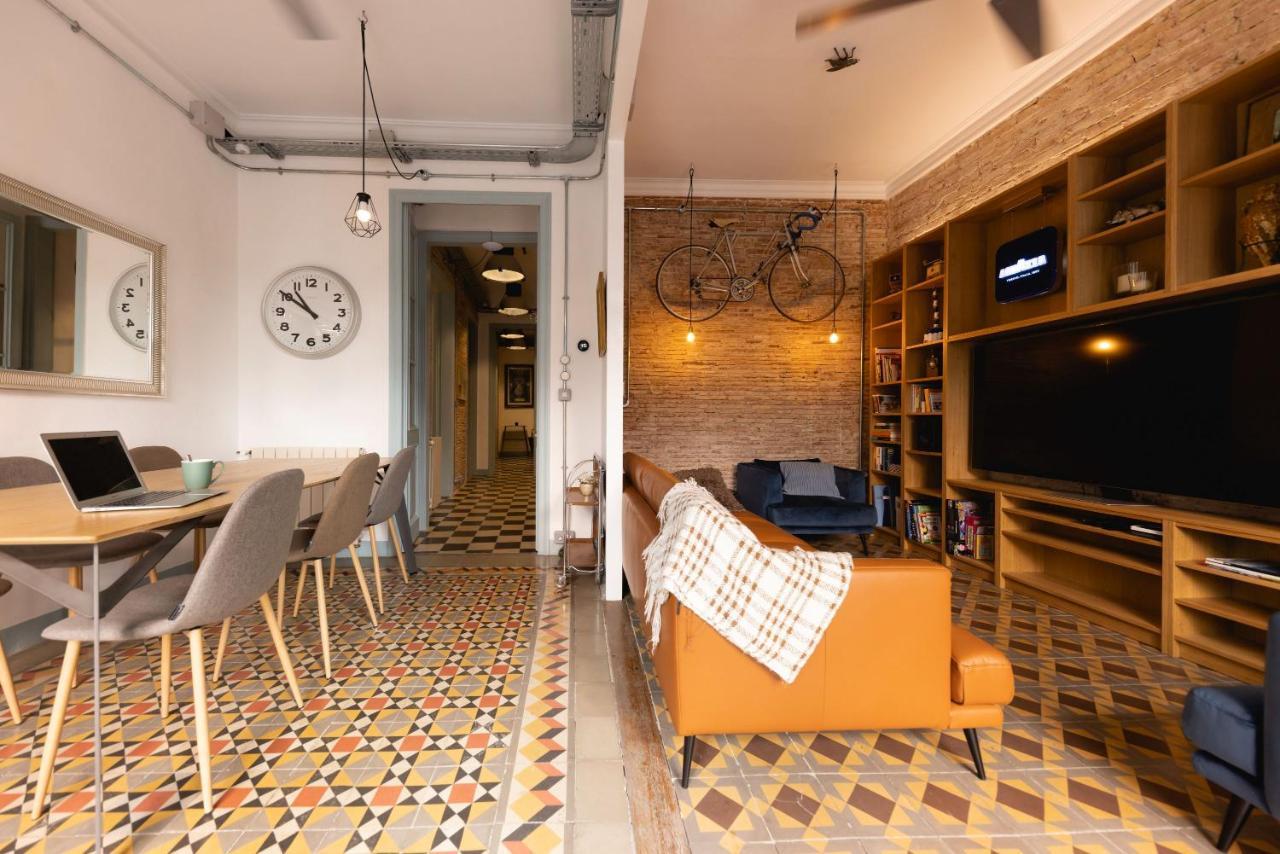 Bravissimo Les Rajoles, Unique 3-Bedroom Apartment Girona Exteriör bild