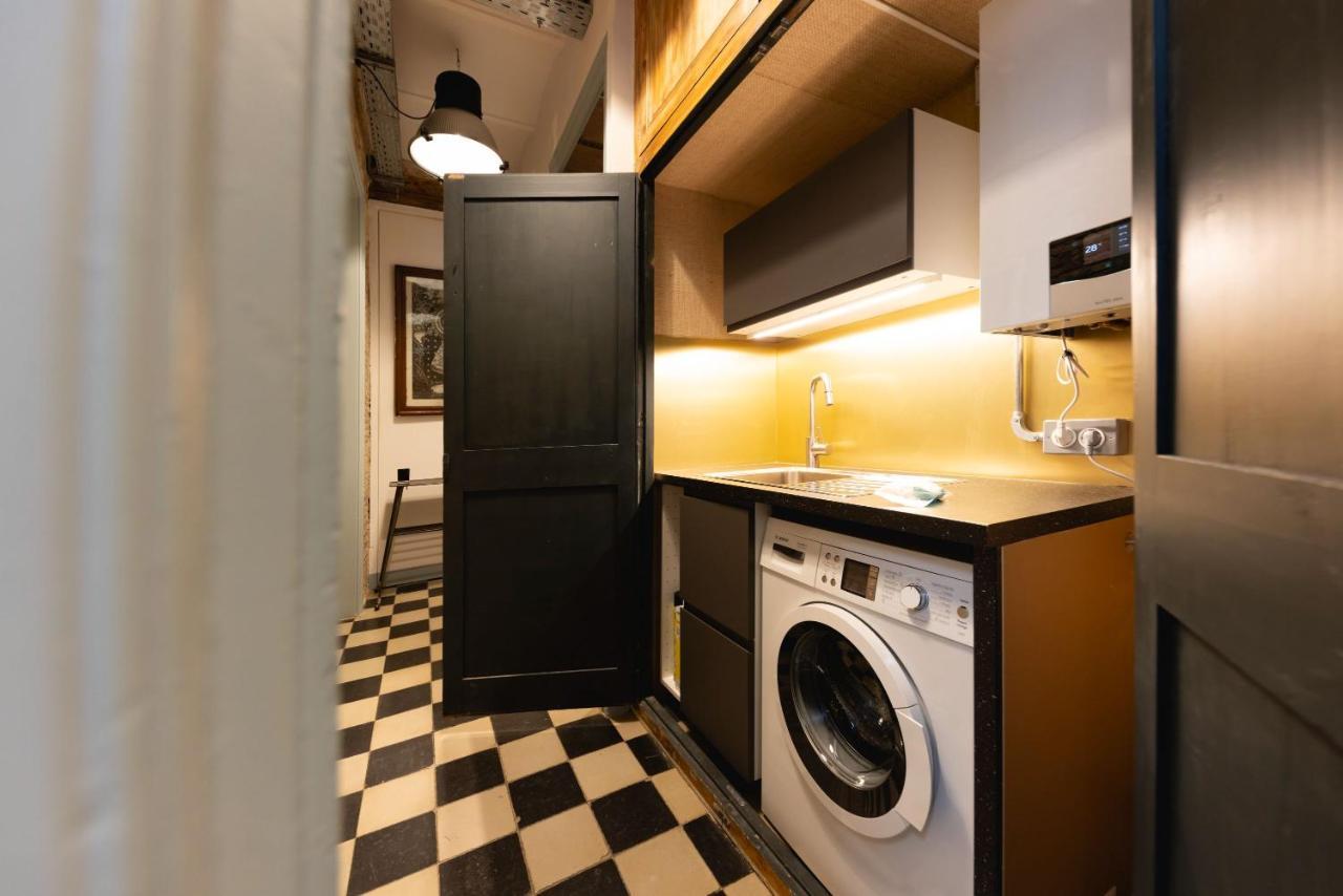 Bravissimo Les Rajoles, Unique 3-Bedroom Apartment Girona Exteriör bild